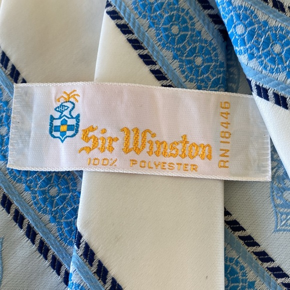 Vintage Sir Winston Blue and White Old School Necktie - Picture 3 of 7